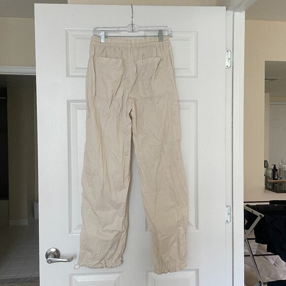 Abercrombie Utility Parachute Pants in Ivory (Size S) - Picture 6 of 9